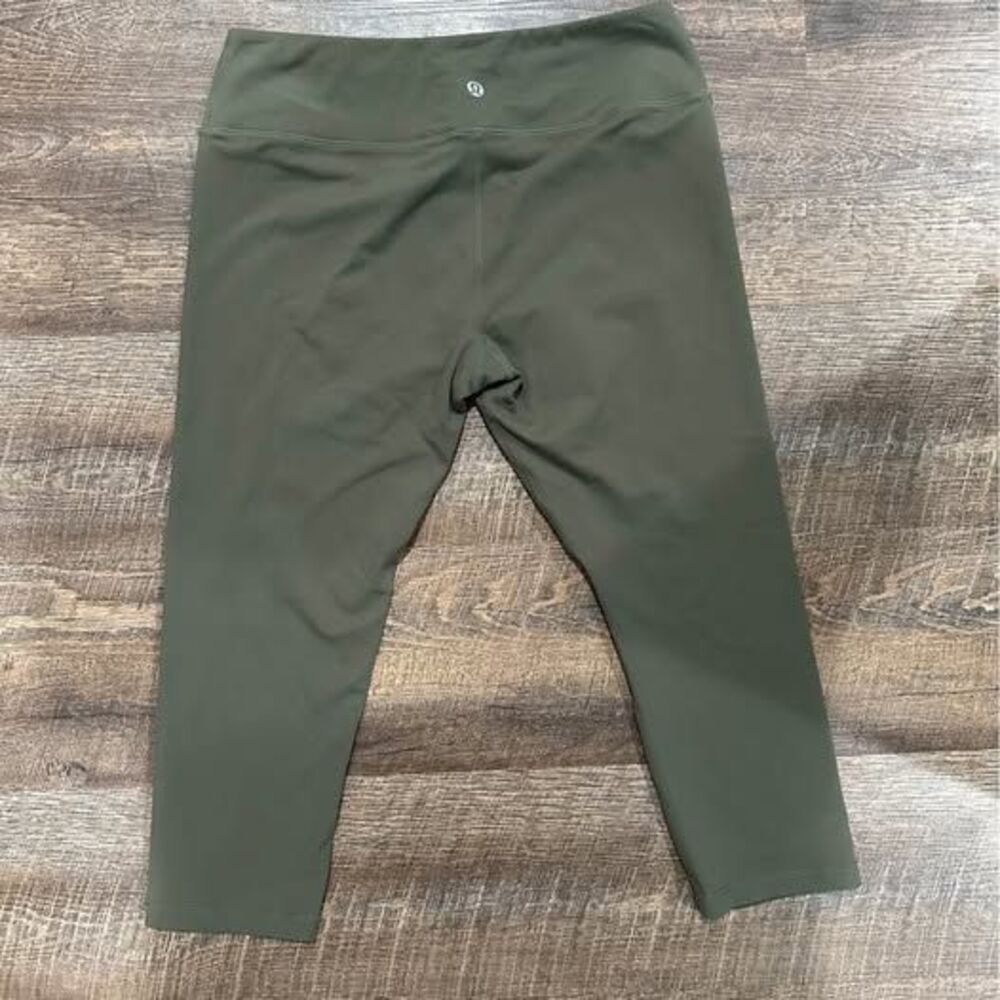 Lululemon leggings 3/4 length